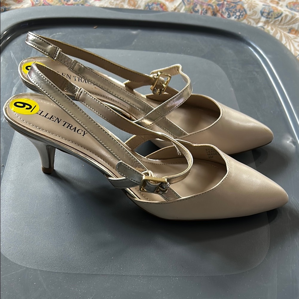 NEW PRICE!  
Ellen Tracy Cream Slingback Heels with Pointed Toe
